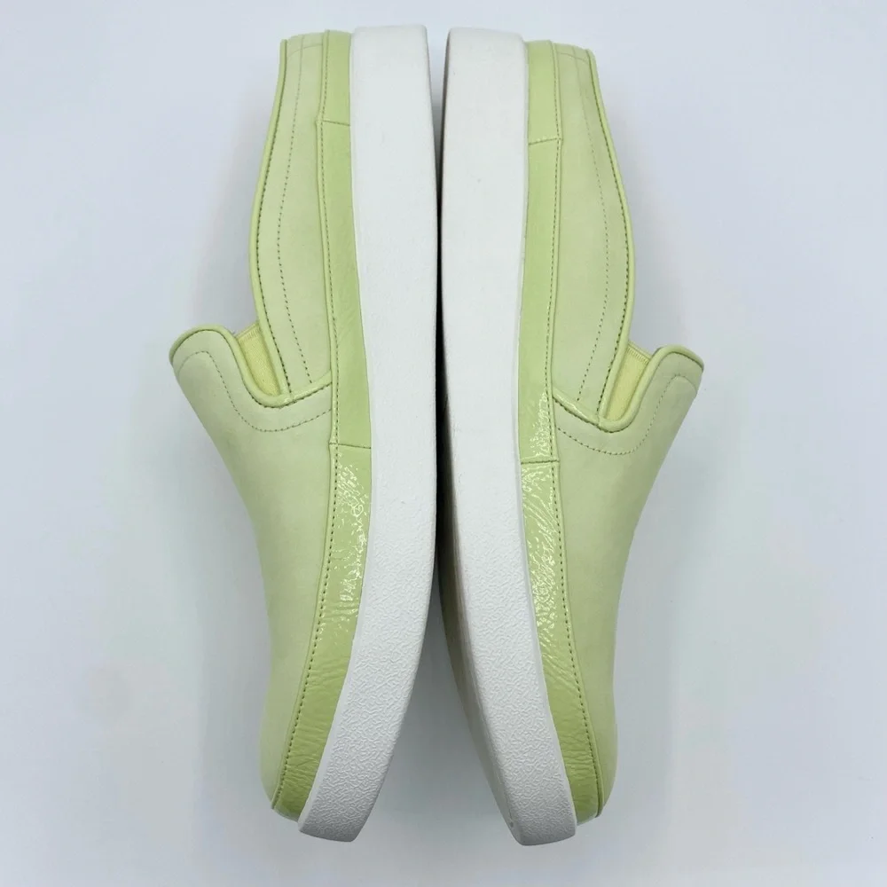 VIONIC Pale Lime Effortless Nubuck Slip-On Sneaker Size 10
